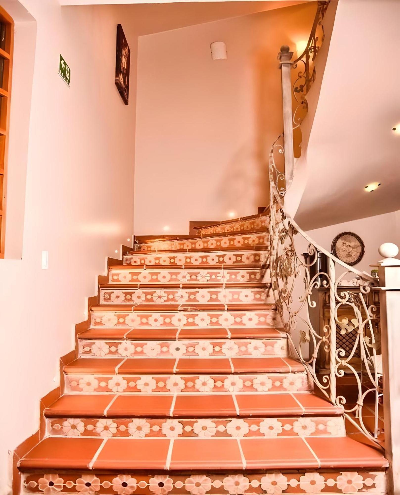 Hotel Boutique Casa Ruth En Cuenca Exterior photo